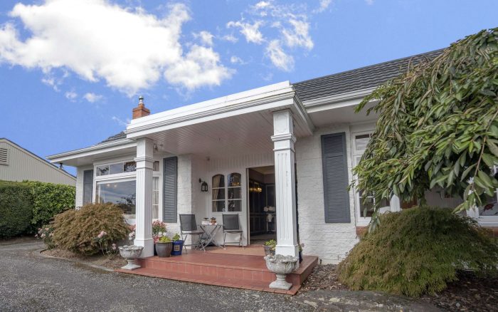 81 Gladstone Terrace, Gladstone, Invercargi­ll, Southland, 9810, New Zealand