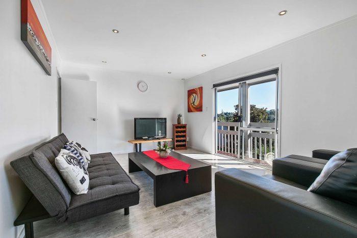 83 Spinella Drive, Glenfield, North Shore City, Auckland, 0629, New Zealand