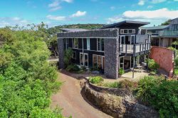 17 Bella Vista Road, Omiha, Waiheke Island, Auckland, 1081, New Zealand