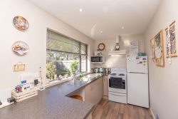 2d Ferndown Lane, Linwood, Christchur­ch City, Canterbury, 8062, New Zealand