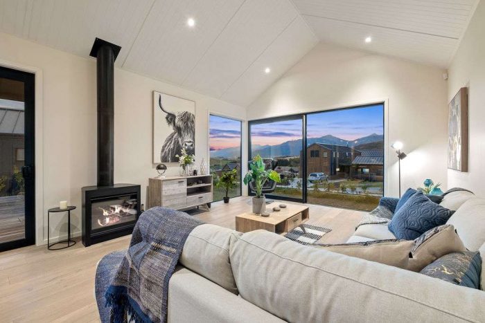 12 Falconer Rise, Jacks Point, Queenstown­-Lakes, Otago, 9348, New Zealand