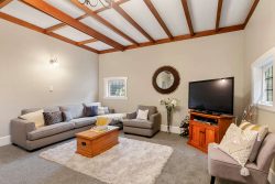 15 Flers Street, Karori, Wellington­, 6012, New Zealand