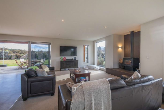 17 Hikuwai Drive, Albert Town, Wanaka, Otago, 9382, New Zealand