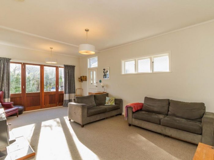 9 Konini Street, Eastbourne­, Lower Hutt, Wellington, 5013, New Zealand