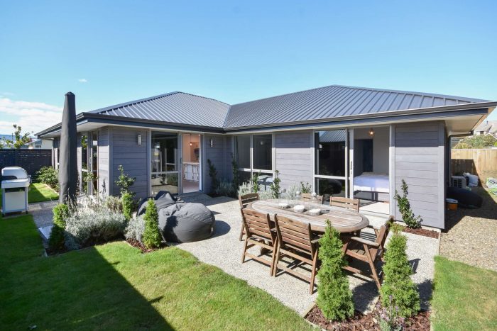 58 Silverstre­am Drive, Mosgiel, Dunedin, Otago, 9024, New Zealand