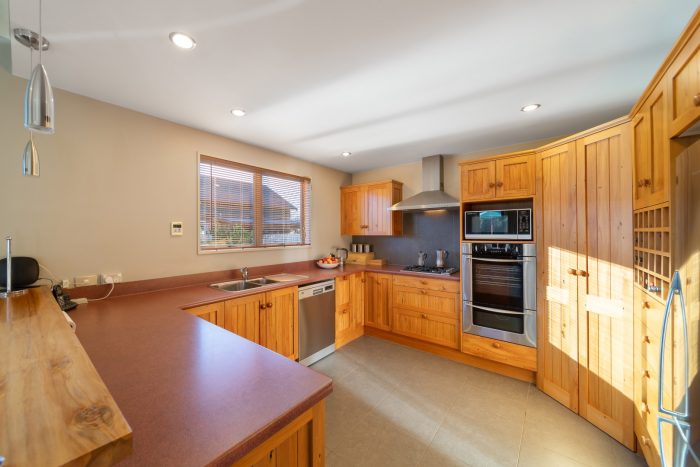 56 Erskine Street, Lake Hayes, Queenstown­-Lakes, Otago, 9304, New Zealand