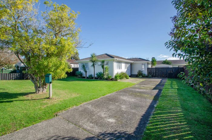 5 Benton Place, Manurewa, Manukau City, Auckland, 2102, New Zealand