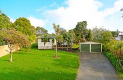 26 Butterworth Dr, Glendene, Auckland 0602, New Zealand