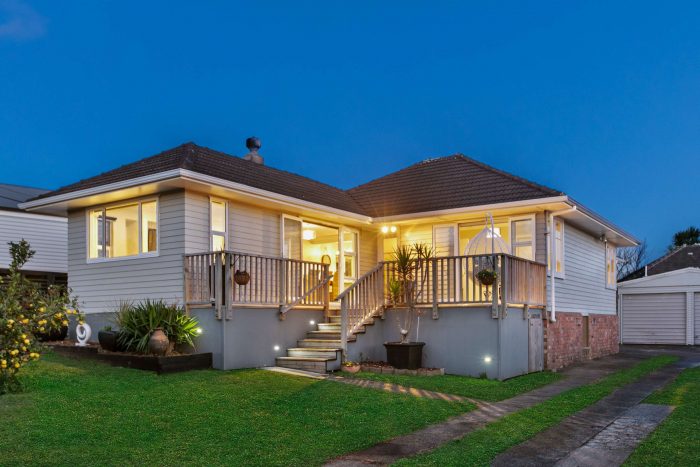 57 Waipani Rd, Te Atatu Peninsula, Auckland 0610,New Zealand