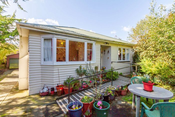 49 Bledisloe Crescent, Wainuiomat­a, Lower Hutt, Wellington, 5014, New Zealand