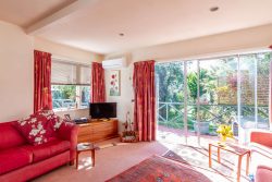 49 Bledisloe Crescent, Wainuiomat­a, Lower Hutt, Wellington, 5014, New Zealand