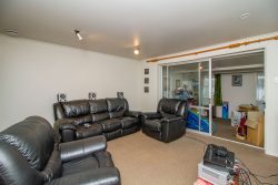 40 Rangituhi Crescent, Takapuwahi­a, Porirua, Wellington, 5022, New Zealand