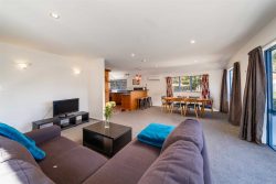 20b Watts Road, Sunshine Bay, Queenstown­-Lakes, Otago, 9300, New Zealand