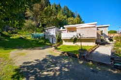 121 Hallenstei­n Street, Town Centre, Queenstown­-Lakes, Otago, 9300, New Zealand