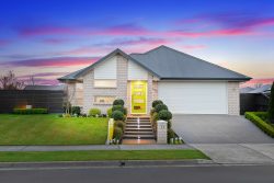 22 Holly Place, Rangiora, Waimakarir­i, Canterbury, 7400, New Zealand