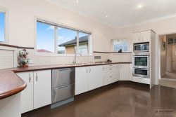 18 Wairakei Avenue, Papamoa Beach, Tauranga, Bay Of Plenty, 3118, New Zealand