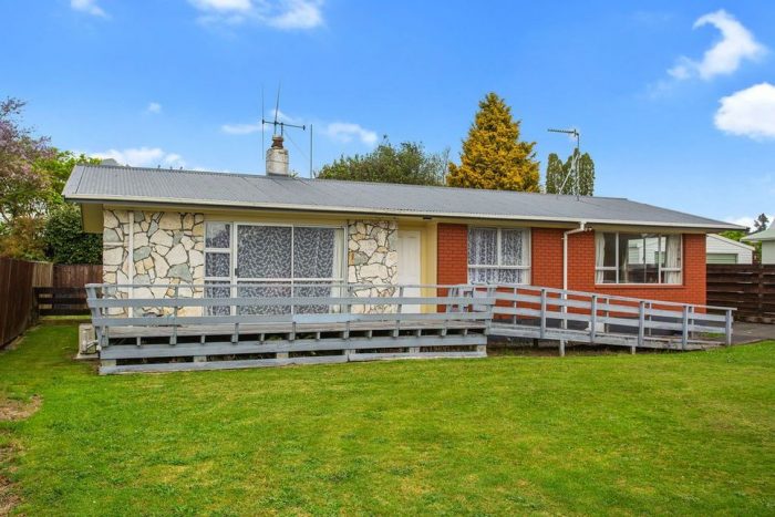 42 Shakespear­e Street, Cambridge, Waipa, Waikato, 3432, New Zealand