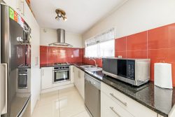 2/1 Bledisloe Street, Papatoetoe­, Manukau City, Auckland, 2104, New Zealand