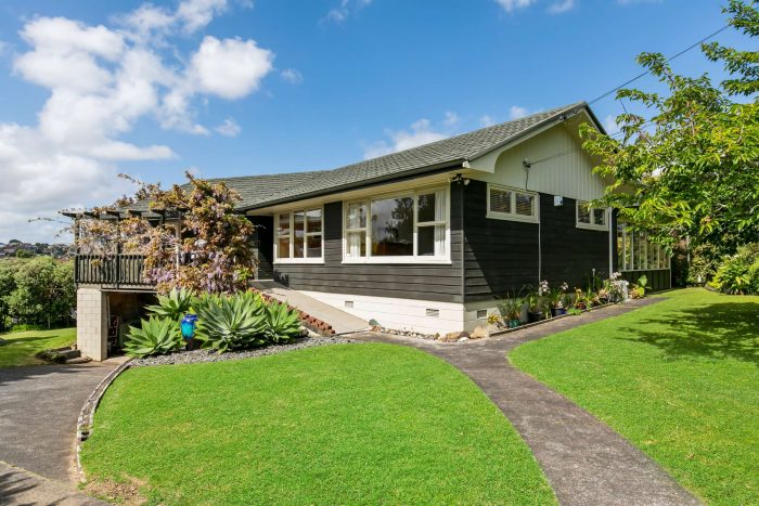 47 Hutchinson­s Road, Bucklands Beach, Manukau City, Auckland, 2014, New Zealand