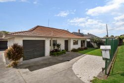 2/10 Onslow Road, Papakura, Auckland, 2110, New Zealand