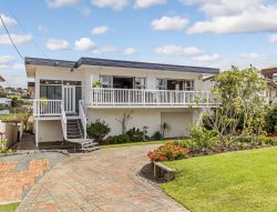 221 Vipond Road, Stanmore Bay, Rodney, Auckland, 0932, New Zealand
