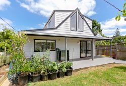 51 Pleasant Road, Glen Eden, Auckland 0602, New Zealand