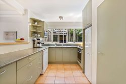 9 Odin Place, Beach Haven, Auckland 0626, New Zealand