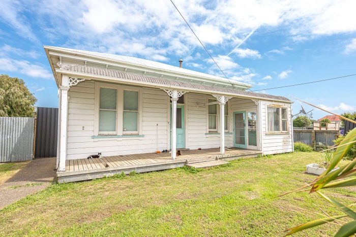 41 Smith Street, Waverley, South Taranaki, Taranaki, 4510, New Zealand