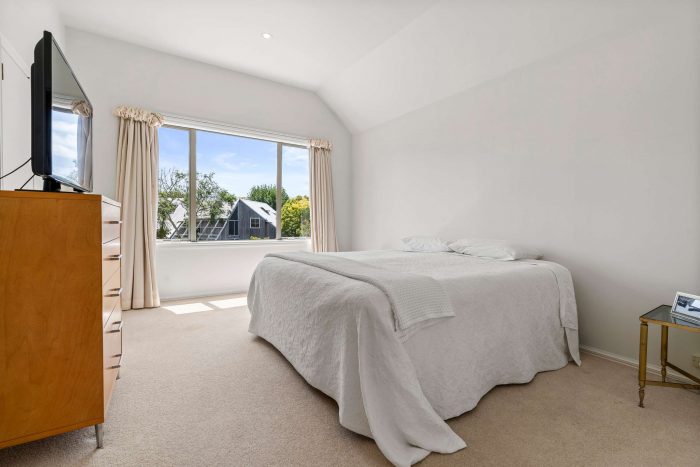 33a Long Drive, Saint Heliers, Auckland, 1071, New Zealand