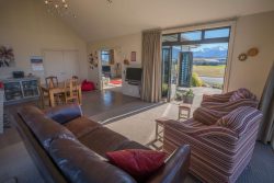 60 Breaksea Street, Te Anau, Southland, 9600, New Zealand