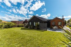 6 Hovingham Court, Jack’s Point, Town Centre, Queenstown-Lakes, Otago, 9371, New Zealand