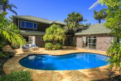 24 St Lucia Place, Unsworth Heights, North Shore City, Auckland, 0632, New Zealand