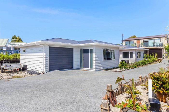 18 Windward Terrace, Snells Beach, Rodney, Auckland, 0920, New Zealand