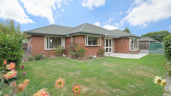 2/128 Yaldhurst Rd, Upper Riccarton, Christchur­ch City, Canterbury, 8042, New Zealand