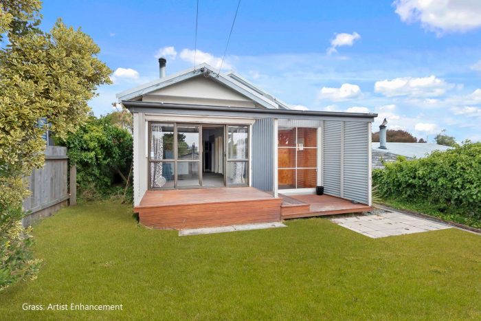 9 Bellamy Avenue, New Brighton, Christchur­ch City, Canterbury, 8061, New Zealand