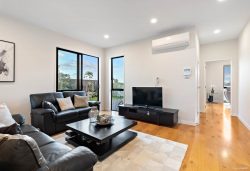 8C Roskill Way, Three Kings, Auckland, 1024, New Zealand