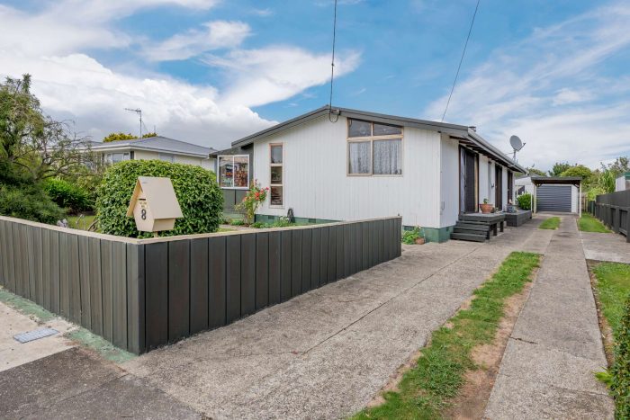 8 Cornwall Street, Levin, Horowhenua­, Manawatu / Wanganui, 5510, New Zealand