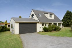 1/24 Angela Place, Kinloch, Taupo, Waikato, 3377, New Zealand