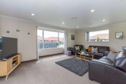 5 Dumfries Drive, Hei Hei, Christchur­ch City, Canterbury, 8042, New Zealand