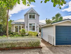 9 Mahoe St, Eastbourne­, Lower Hutt, Wellington, 5013, New Zealand