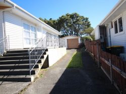 55 Mark Avenue, Paparangi, Wellington, 6037, New Zealand