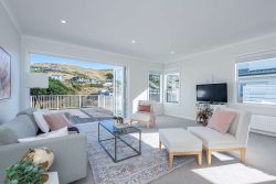 14 Farnworth Terrace, Churton Park, Wellington, 6037, New Zealand