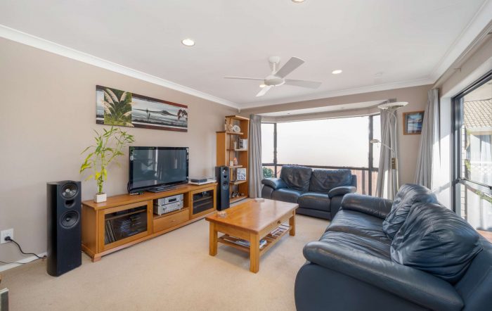 2 Frank Nobilo Drive, Golflands, Manukau City, Auckland, 2013, New Zealand