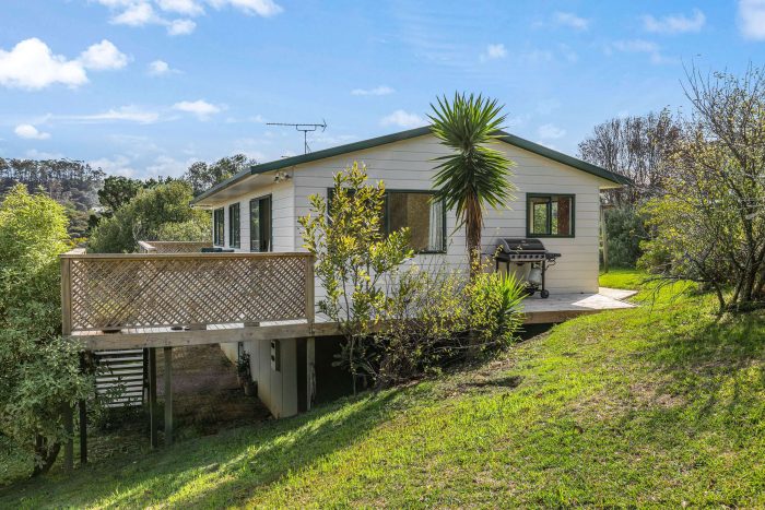 8 Muritai Road, Ostend, Waiheke Island, Auckland, 1081, New Zealand