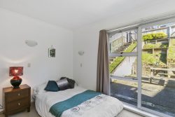 17 Waikato Street, Island Bay, Wellington, 6023, New Zealand