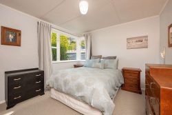 44 Homewood Crescent, Karori, Wellington, 6012, New Zealand