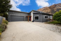 6 Amber Close, Arthurs Point, Queenstown-Lakes, Otago, 9371, New Zealand