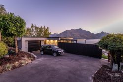 30 Belfast Terrace, Queenstown Hill, Queenstown-Lakes, Otago, 9300, New Zealand