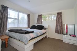 40 Roberts Road, Glenfield, North Shore City, Auckland, 0629, New Zealand