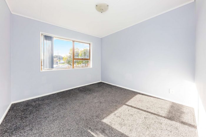 1/319 Roscommon Road, Clendon Park, Manukau City, Auckland, 2103, New Zealand